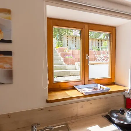 Resi Apartment *